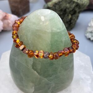 Amber Polished Chip Beaded Bracelet 6mm